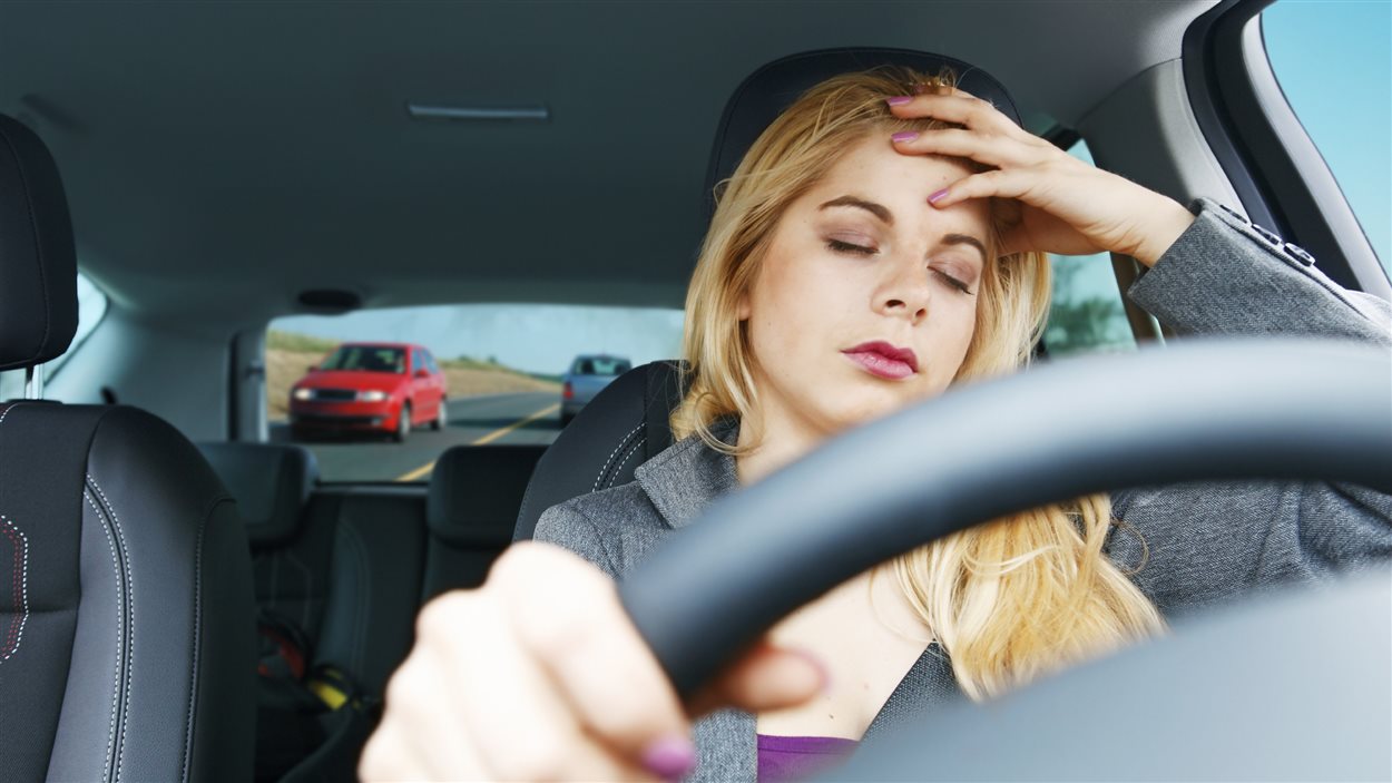 La fatigue au volant devrait être une infraction, dit un coroner |  Radio-Canada.ca