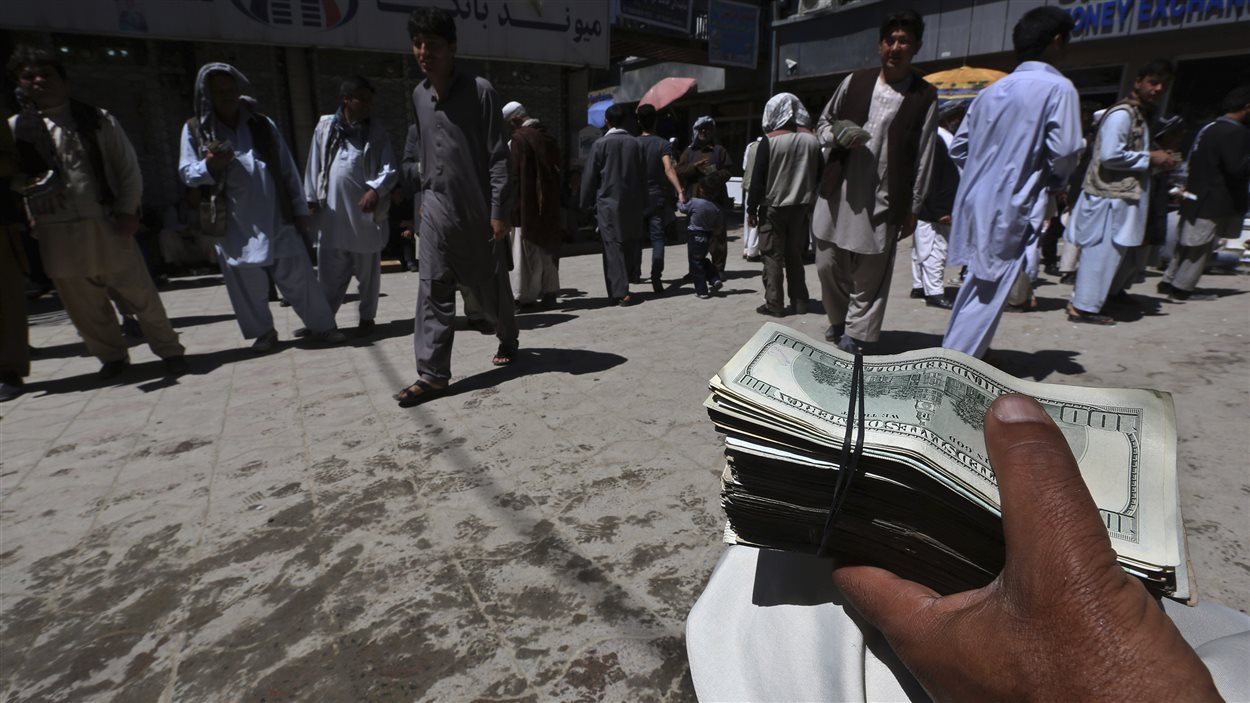 « Nous avons dépensé trop en trop peu de temps dans un pays trop petit avec trop peu de contrôles », soutient l'inspecteur général spécial des États-Unis pour la reconstruction de l'Afghanistan, John Sopko.