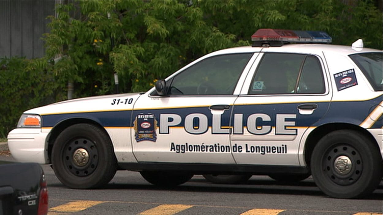 Le syndicat des policiers de Longueuil sévèrement blâmé  RadioCanada.ca