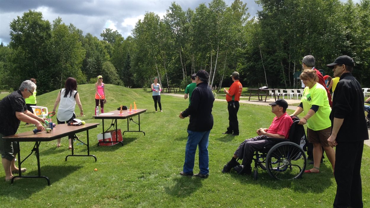 Journée d'activités en plein air organisée par l'Association régionale de loisirs pour personnes handicapées de l'Abitibi-Témiscamingue