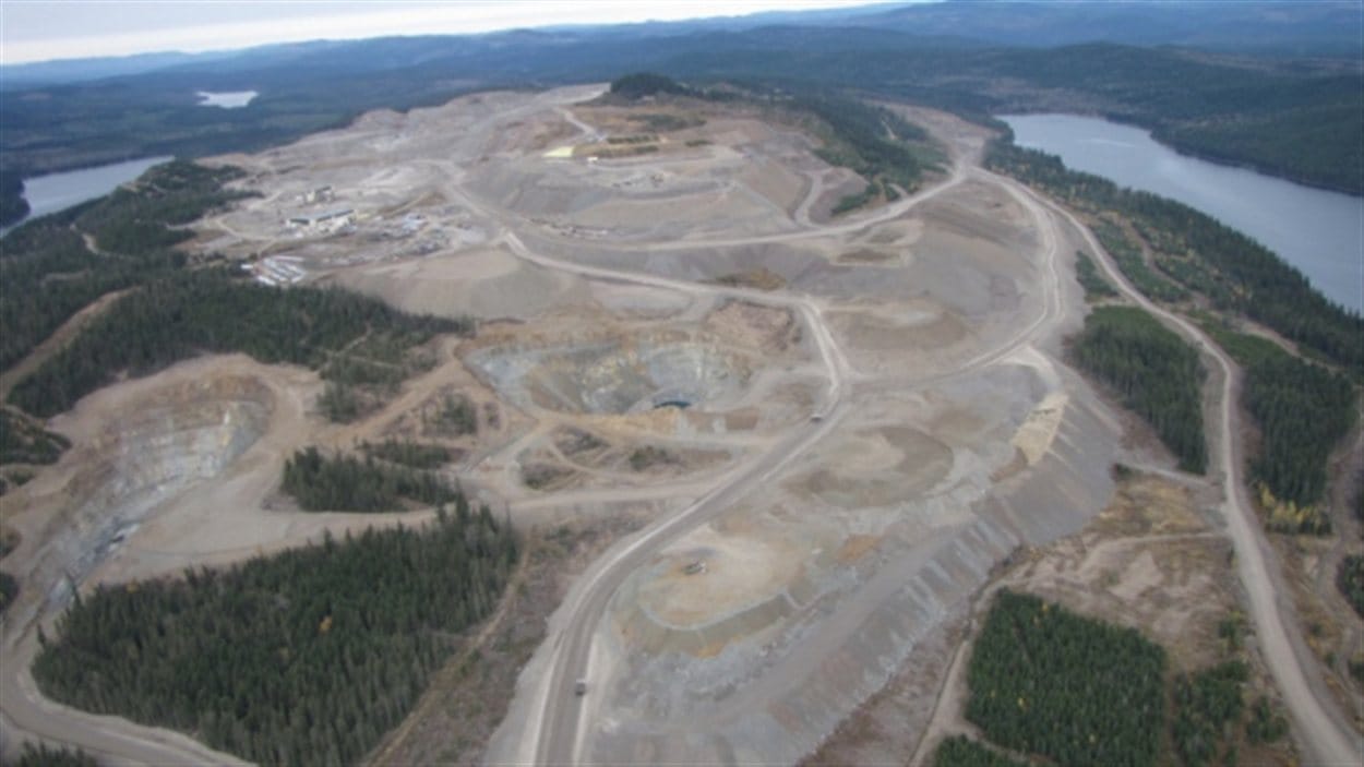 Une vue aérienne de la mine du Mont Polley près de Likely en Colombie-Britannique.