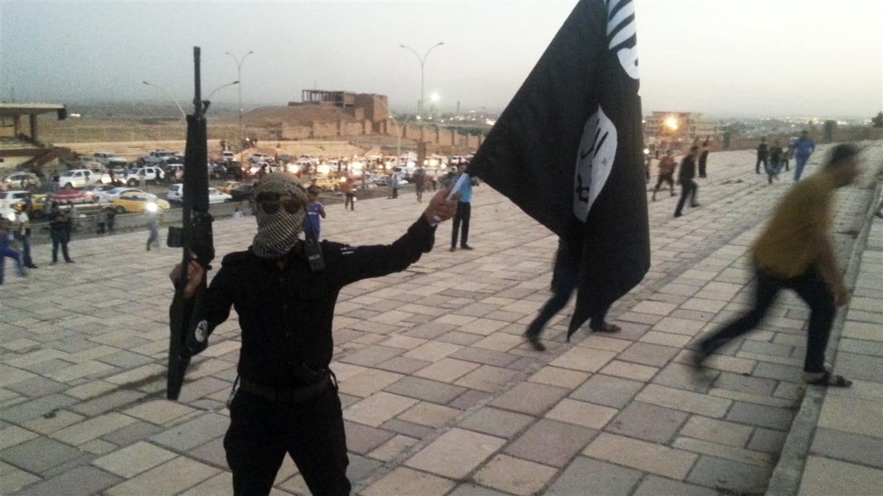 Les combattants de l'EI poursuivent leur progression en Irak.