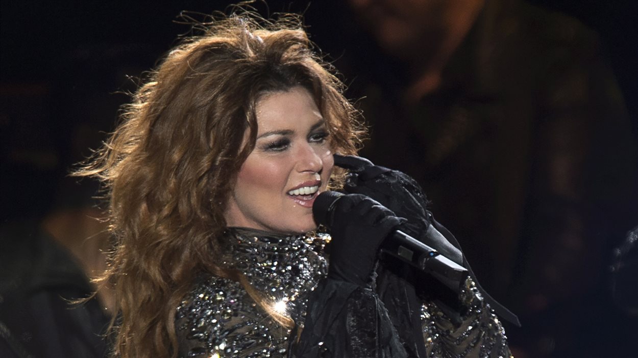 Shania Twain s’exprime contre la violence familiale dans une vidéo de