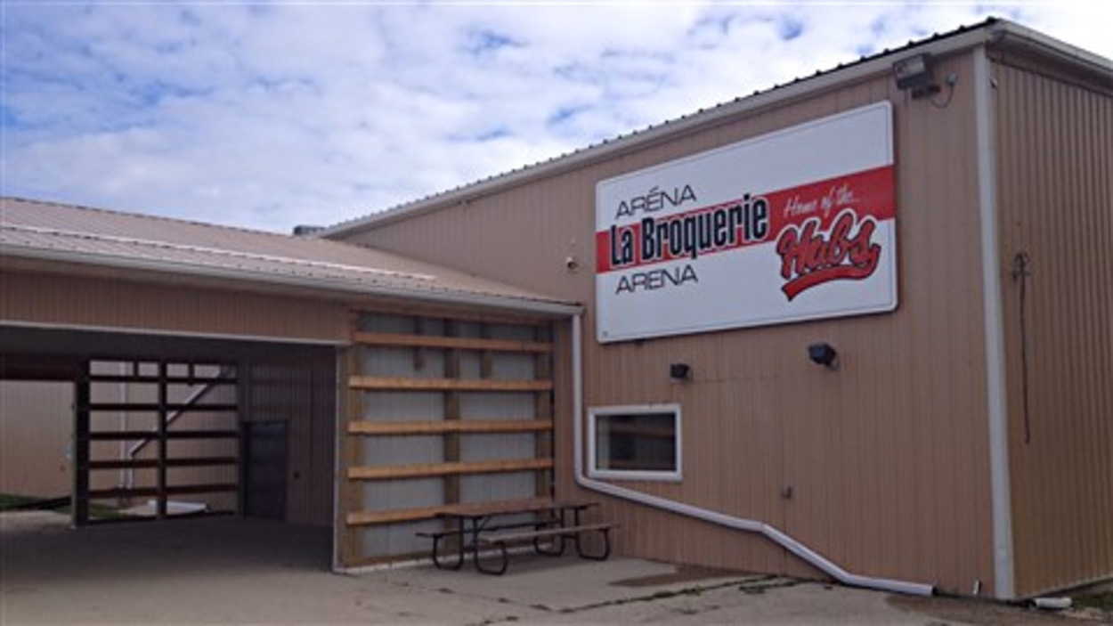 La Broquerie la rénovation de l’aréna reportée RadioCanada