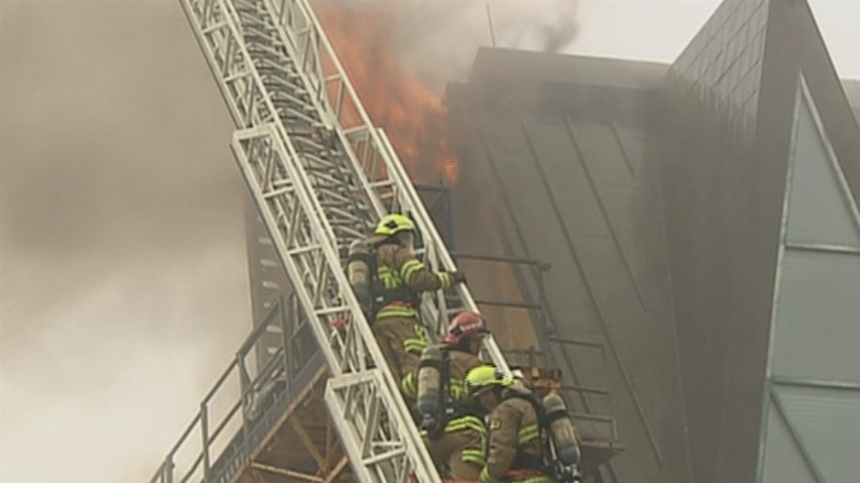 Une cinquantaine de pompiers ont combattu le feu