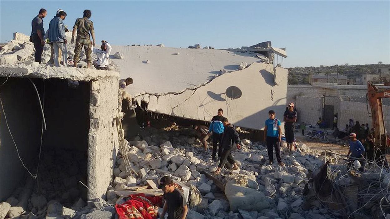 Village Kfar Derian en Syrie bombardé par les États-Unis