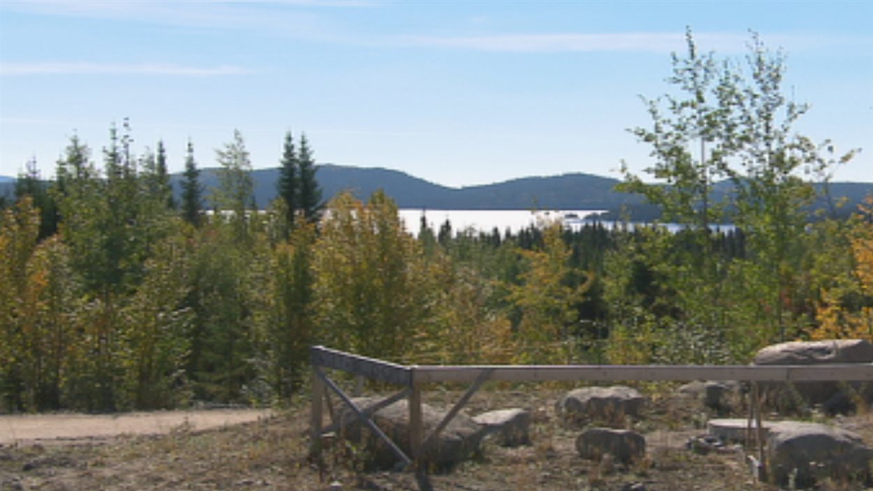 Le lac à Paul, vu du site projeté de la mine d'apatite d'Arianne Phosphate