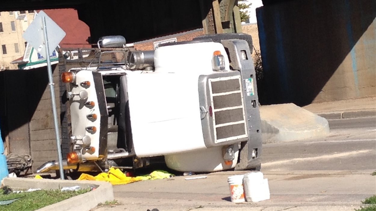 Accident de semiremorque près de La Fourche RadioCanada