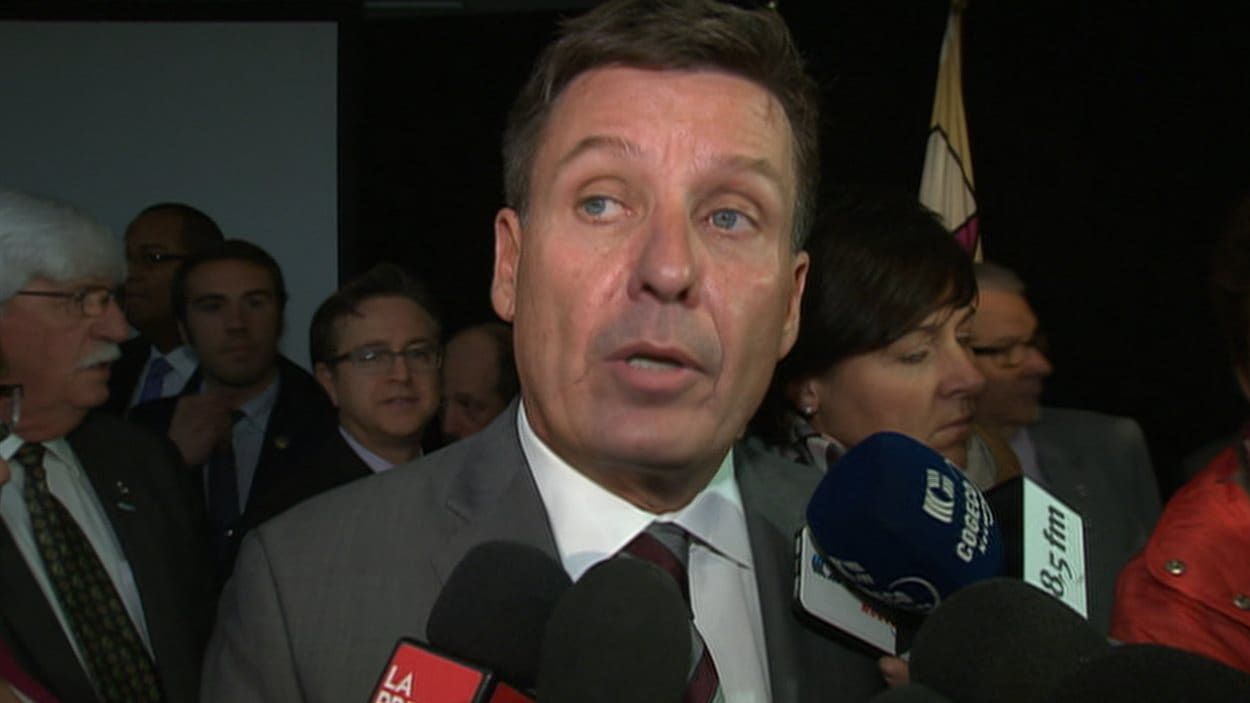 Le ministre des Affaires municipales, Pierre Moreau