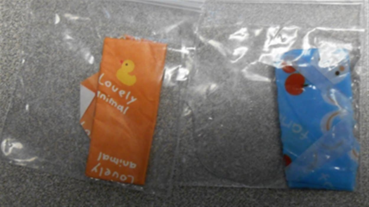 Ces sachets contenaient du Fentanyl pur, rapporte la police de Vancouver.