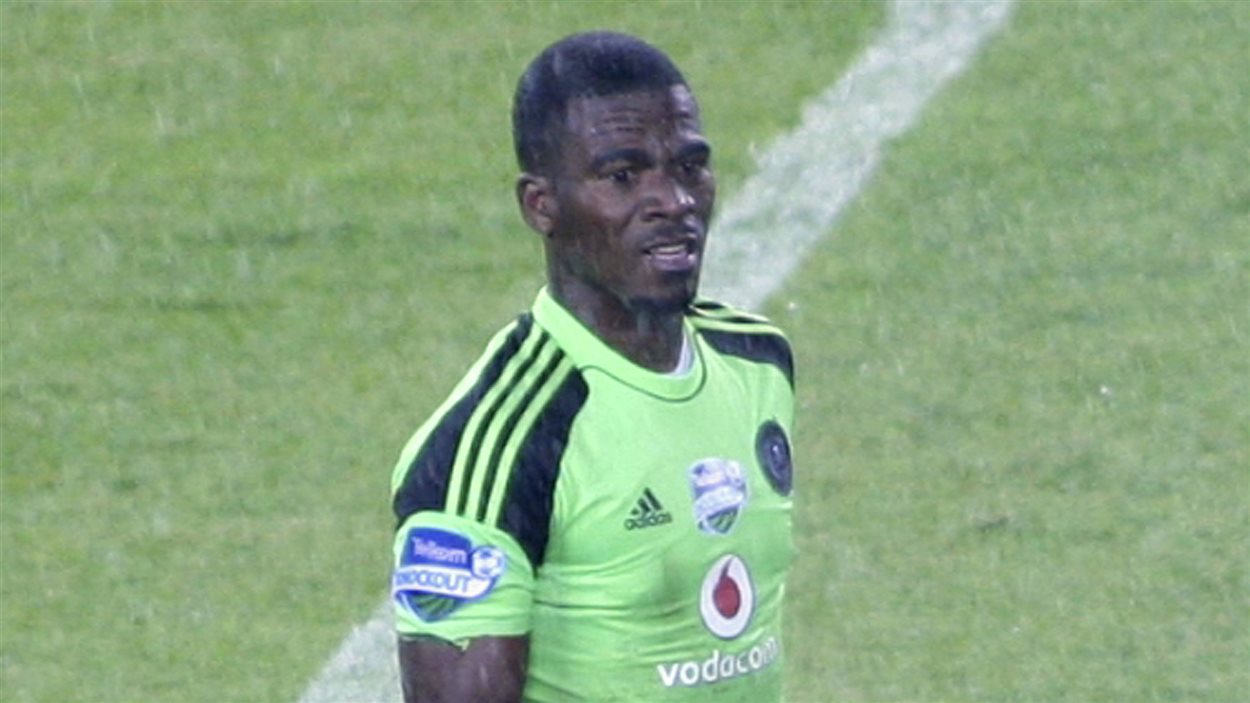 L'Afrique du Sud est en deuil en raison de l'assassinat du capitaine de son équipe nationale de soccer