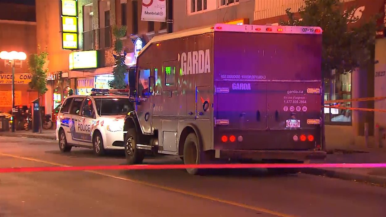 Cinq Hommes Arretes Pour Sept Braquages De Camions Blindes Radio Canada Ca