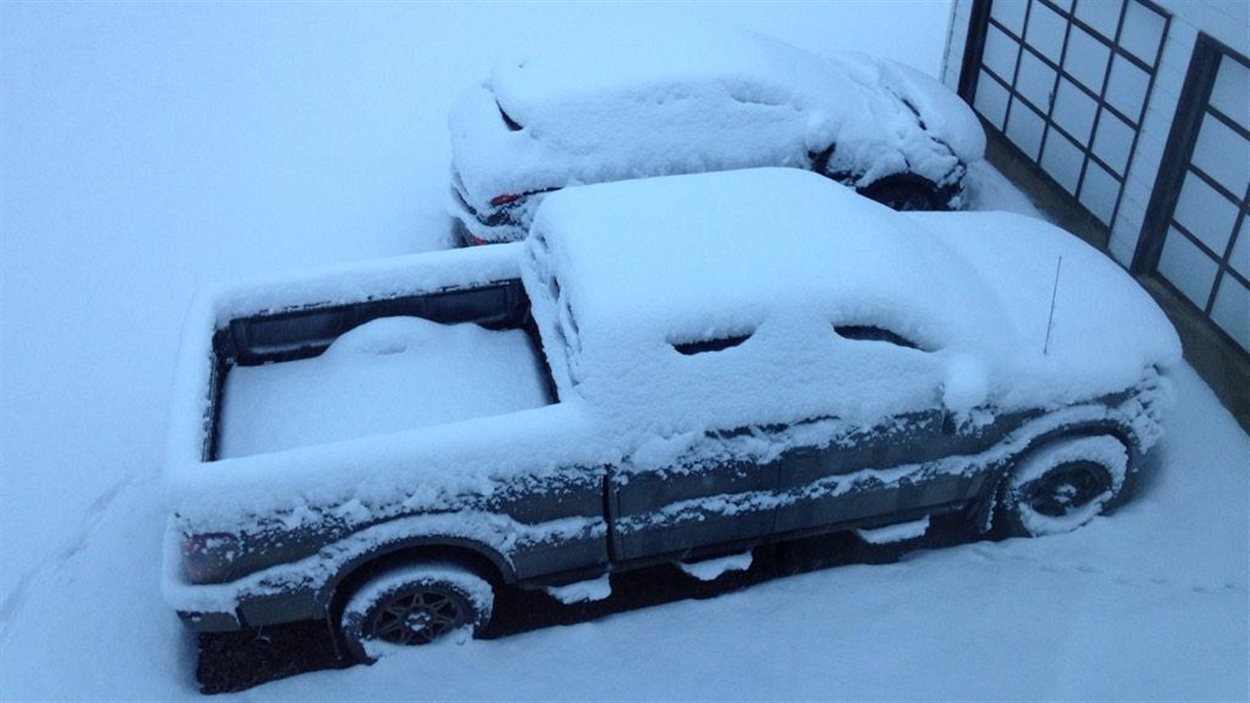 La neige continue de tomber dans le centreest de la Saskatchewan