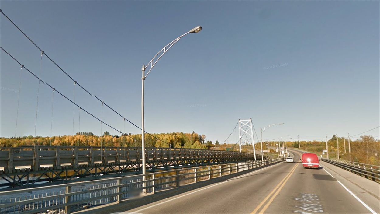 Le pont sur la rivière Mistassini