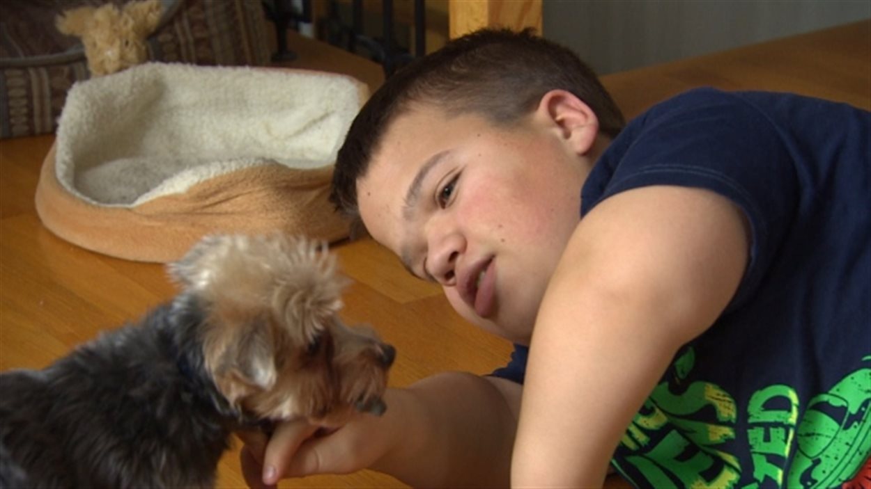 Un Adolescent Atteint De Nanisme Porte Plainte Pour Intimidation Radio Canada Ca