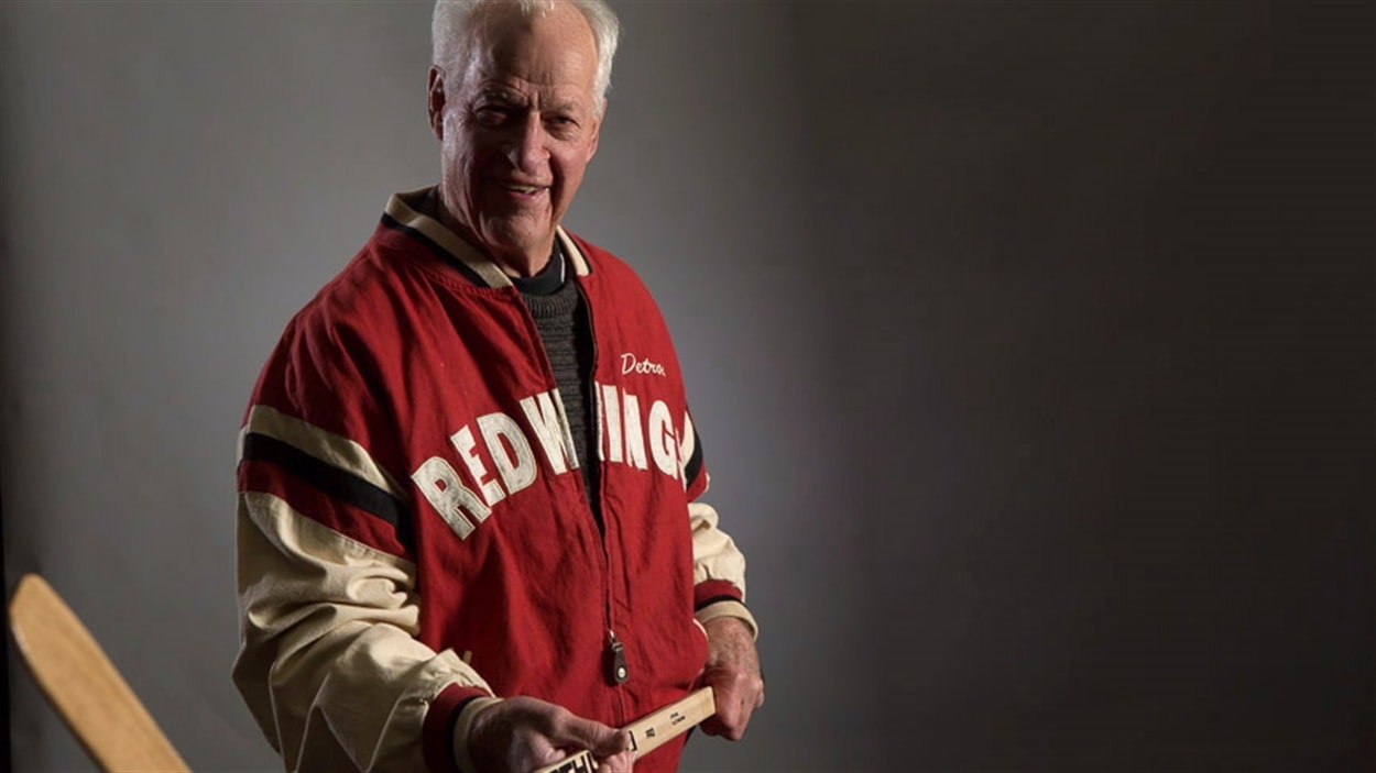 Gordie Howe victime d'un autre AVC | Radio-Canada.ca