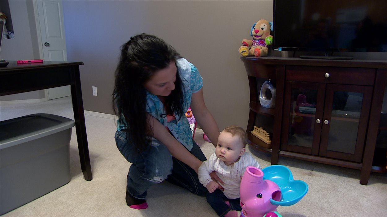 Jennifer Huculak-Kimmel et sa petite fille.