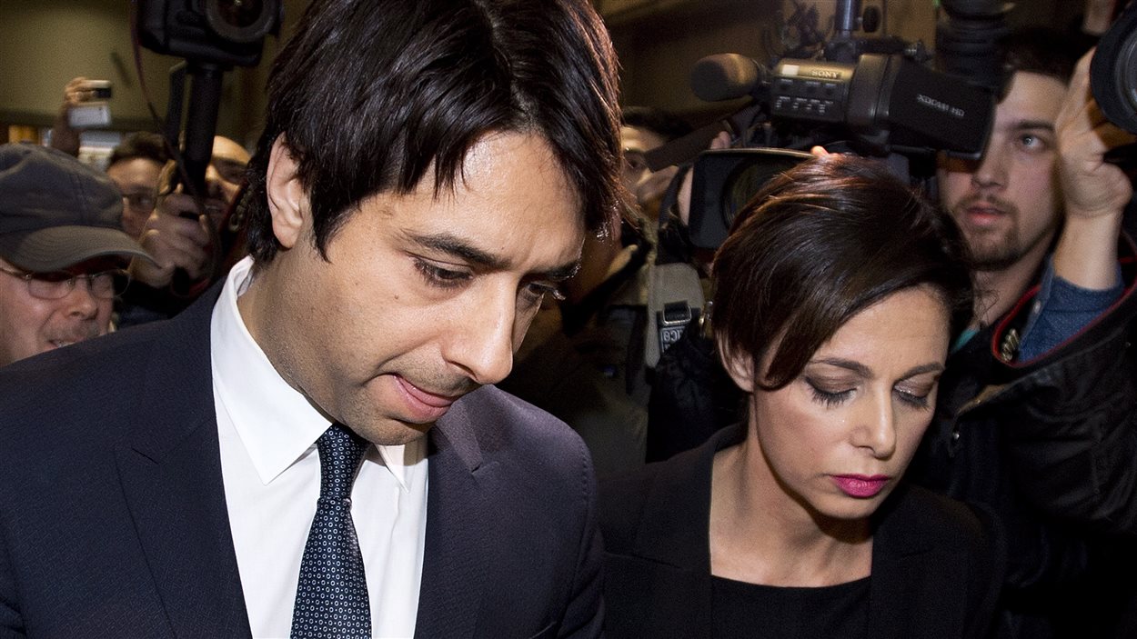 Jian Ghomeshi en compagnie de son avocate Marie Henein