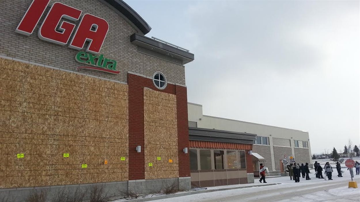 Fin de la grève au IGA d'Alma RadioCanada