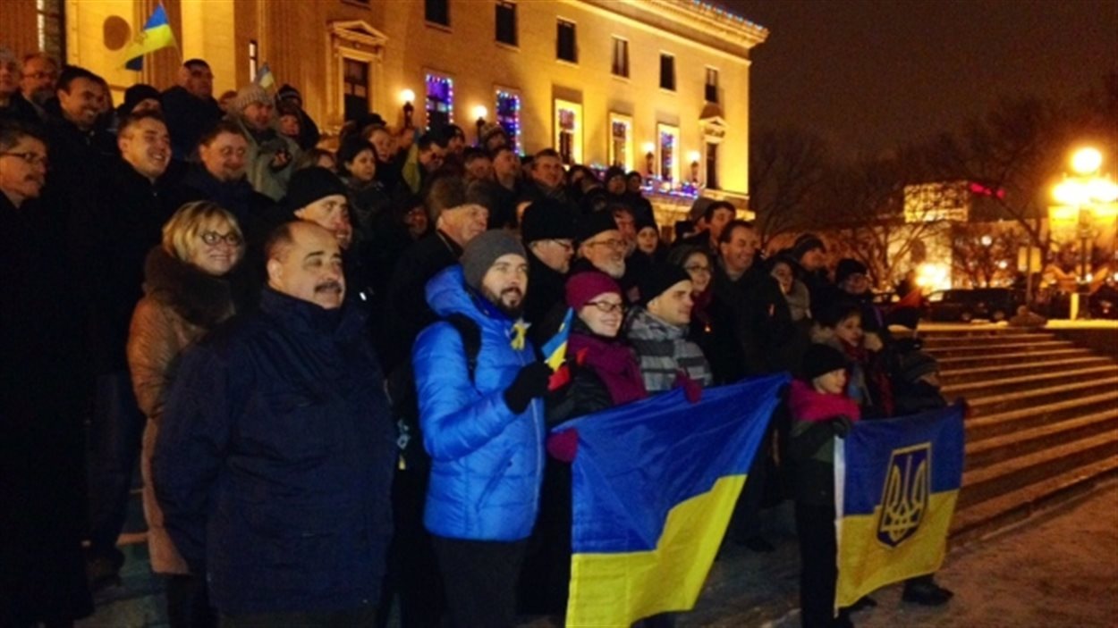 La communauté ukrainienne de Winnipeg en appui au gouvernement canadien ...