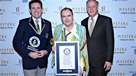 Bruce Rickerd Un musicien originaire d'Ottawa réalise un record Guinness | Radio-Canada