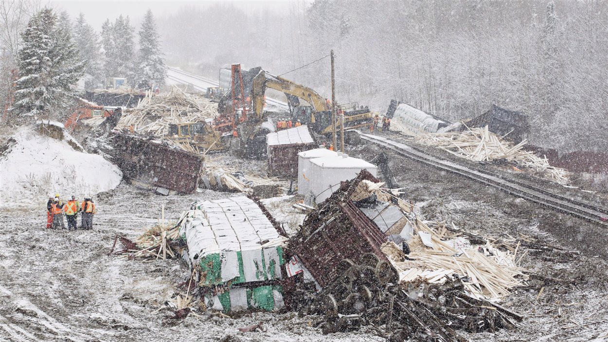 Un déraillement de train en 2013, à l'ouest d'Edmonton