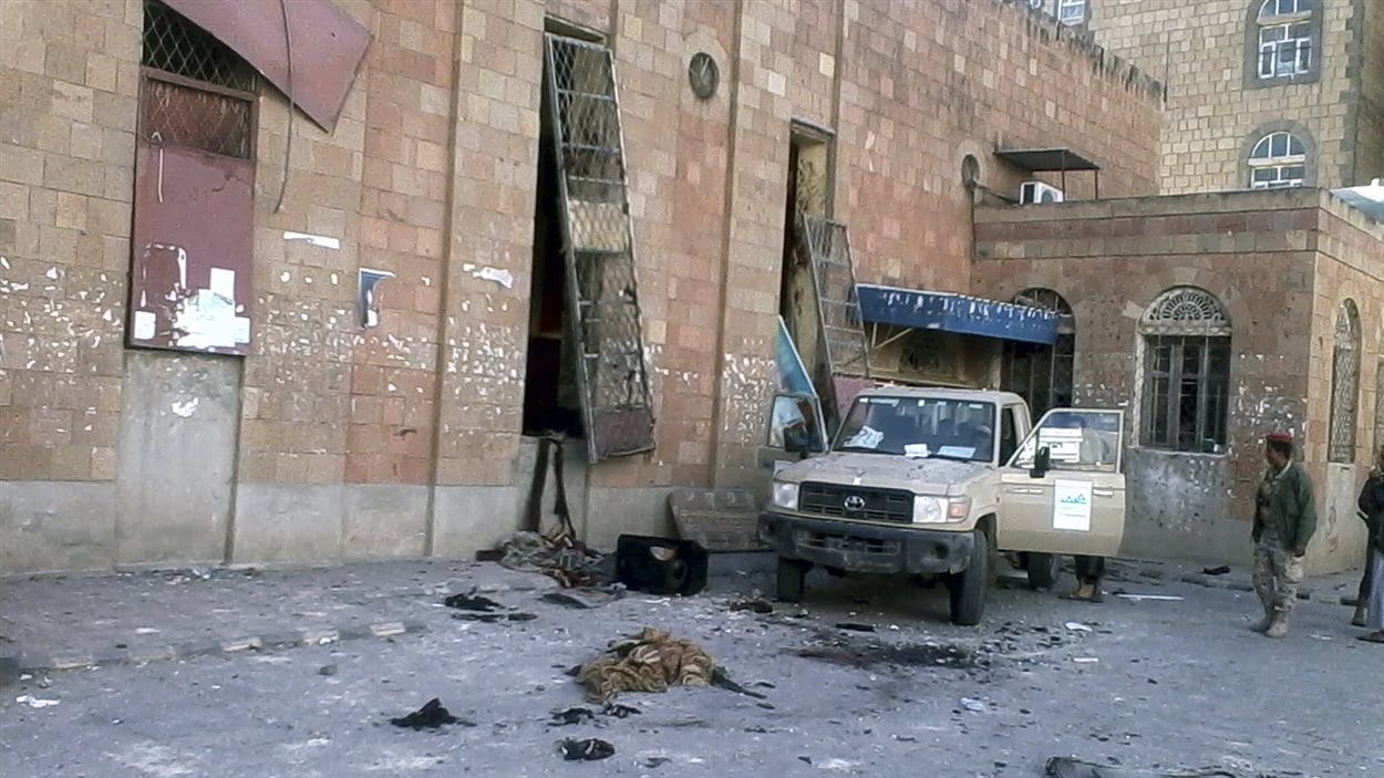 Un attentat suicide a fait 23 morts au Yemen.