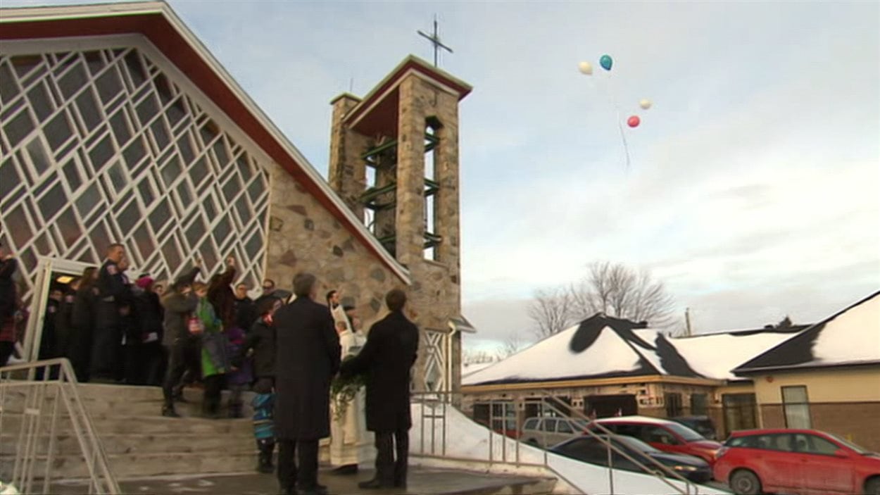 Incendie aux Coteaux dernier hommage aux victimes RadioCanada.ca