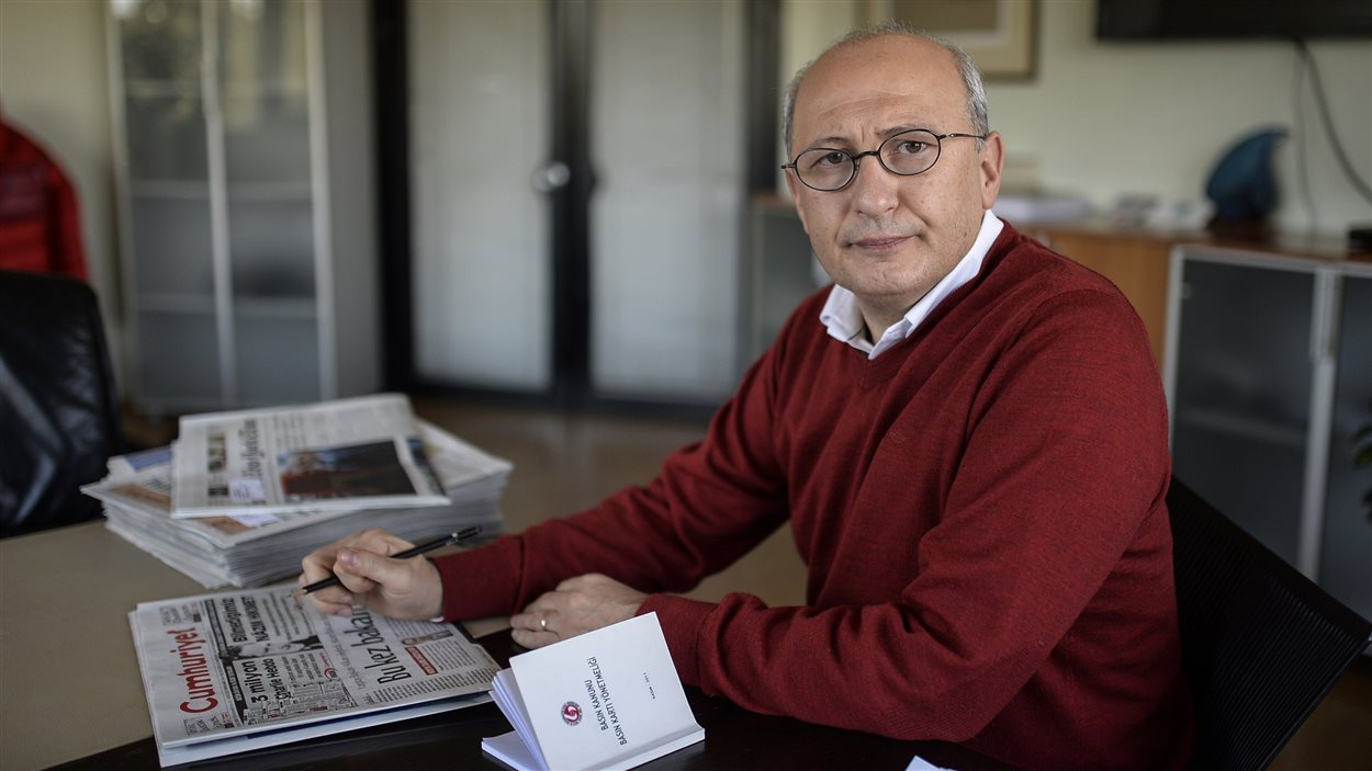 Utku Cakirözer, rédacteur en chef de Cumhuriyet
