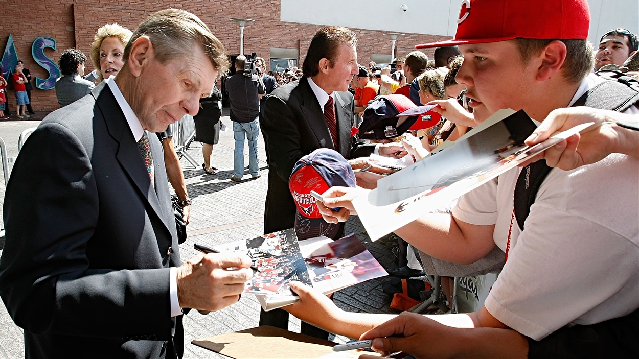 Stan Mikita