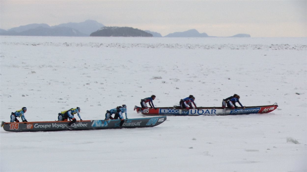 Une trentaine d'équipages ont pris part à la course de canot de Rimouski l'an dernier.