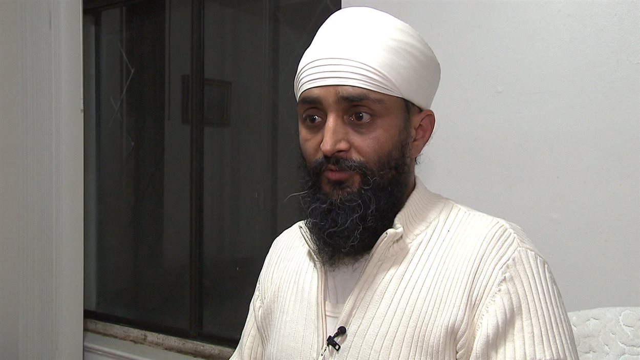 Tejinder Singh poursuit le propriétaire d'un immeuble à logements en Cour supérieure pour ne pas avoir respecté les décisions de la Régie du logement.