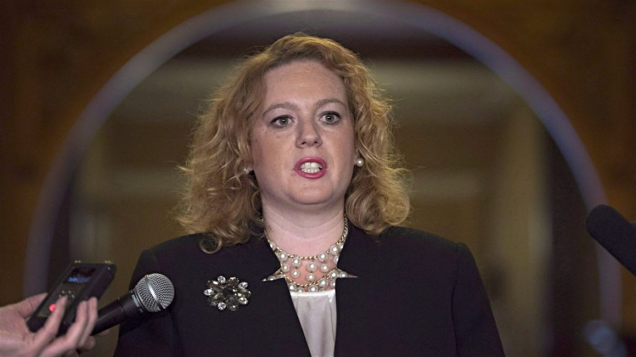 La députée progressiste-conservatrice de Nepean-Carleton, Lisa MacLeod.