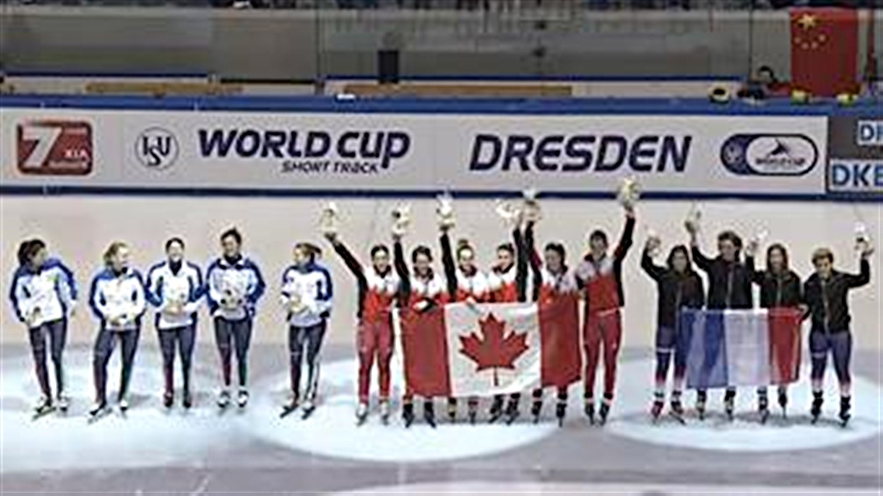 Le relais féminin canadien remporte le 3000 m à la Coupe du monde de Dresde