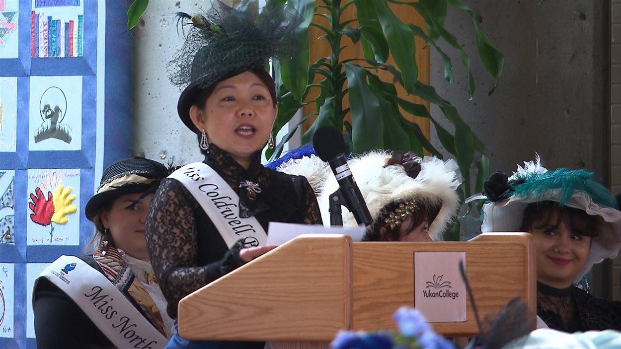 Shirley Chua-Tan veut redonner à la communauté en se portant candidate pour le titre de Reine.
