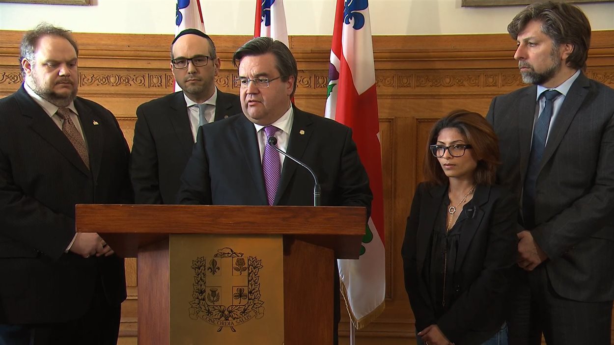 Les élus de Montréal veulent adopter une motion pour qu'Ottawa intervienne auprès de l'Arabie saoudite afin d'obtenir la libération du blogueur Raïf Badawi.