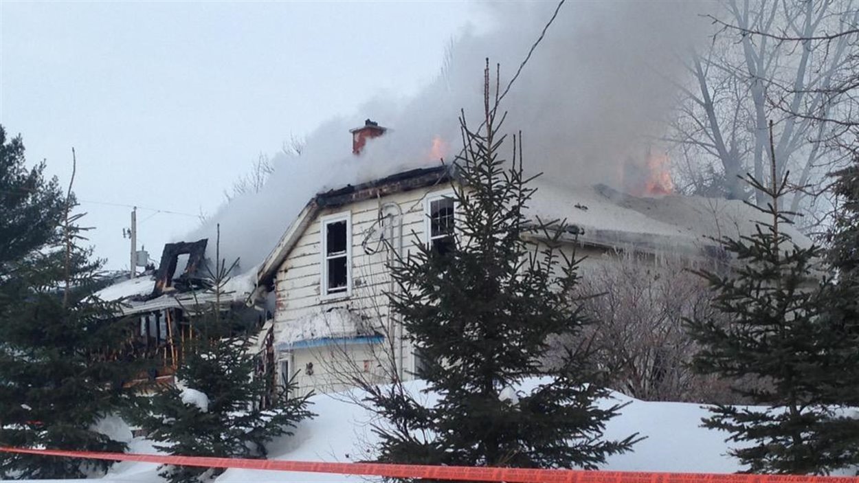 incendie suspect à SaintDenisdeBrompton RadioCanada.ca