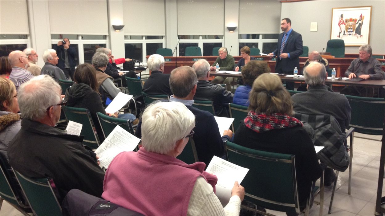Rencontre publique organisée par le comité de santé communautaire de l’hôpital régional de Grand-Sault