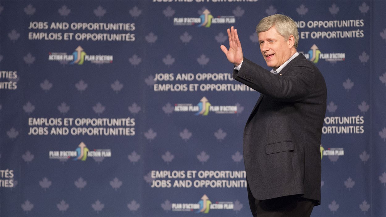 Le premier ministre Stephen Harper devant l'Association des municipalités rurales de la Saskatchewan.