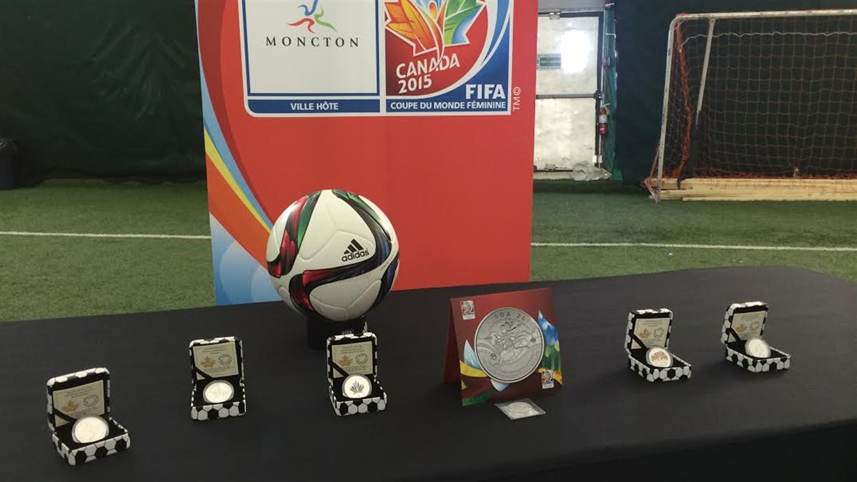 Collection Pièces De Monnaie Coupe Du Monde 1970 – Présentation Esso, Made In UK