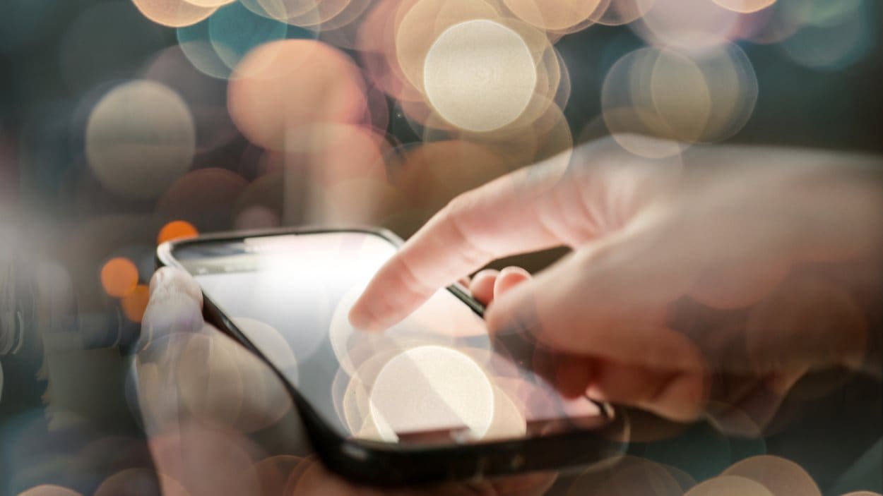 La ville intelligente au bout de ses doigts à l'aide d'applications sur appareil mobile
