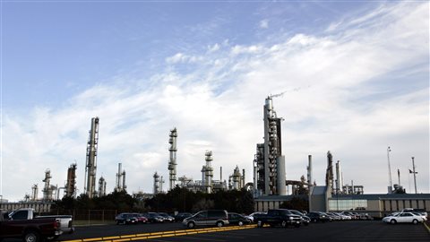 La raffinerie Suncor, l'une des nombreuses usines pétro-chimiques de Sarnia