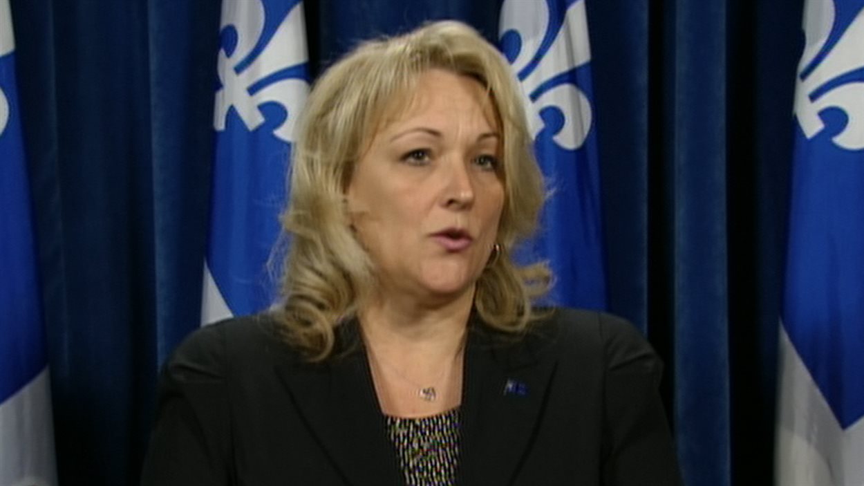 La ministre de la Sécurité publique du Québec, Lise Thériault.