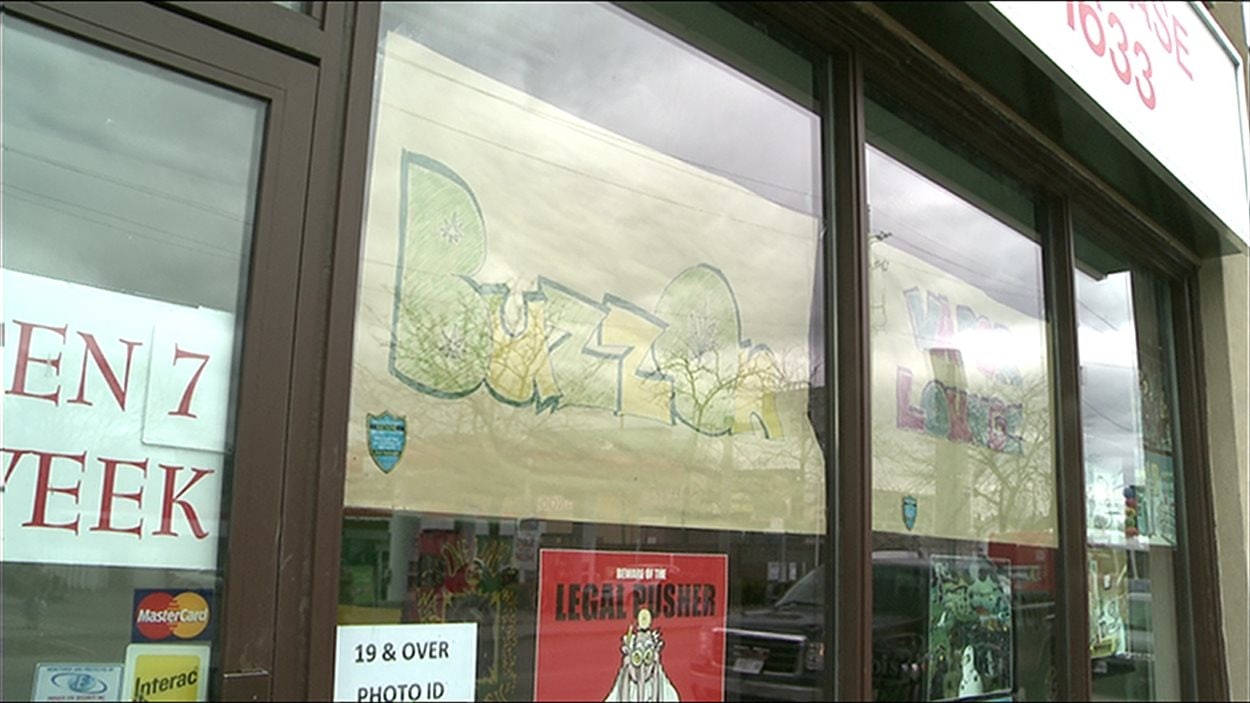 Inspiré du concept apportez votre vin, il est ici question de "Bring your own pot" (Apportez votre cannabis).