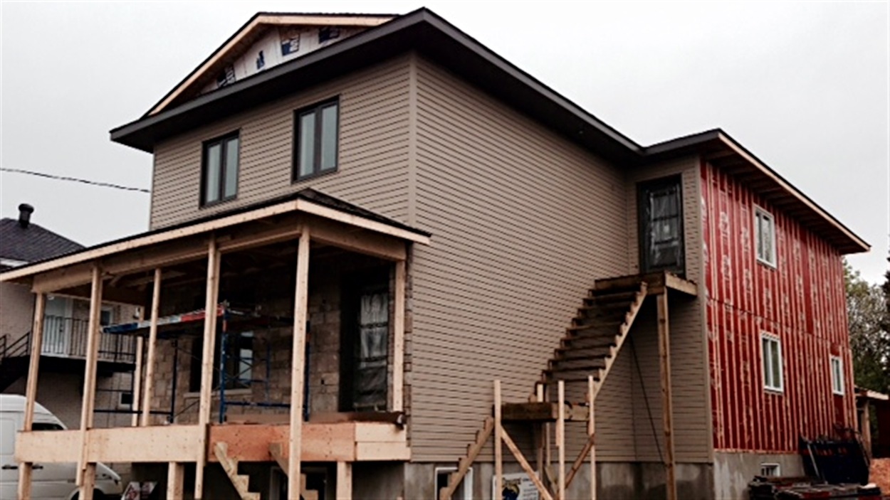 Les mises en chantier devraient ralentir en 2015 et l'an prochain