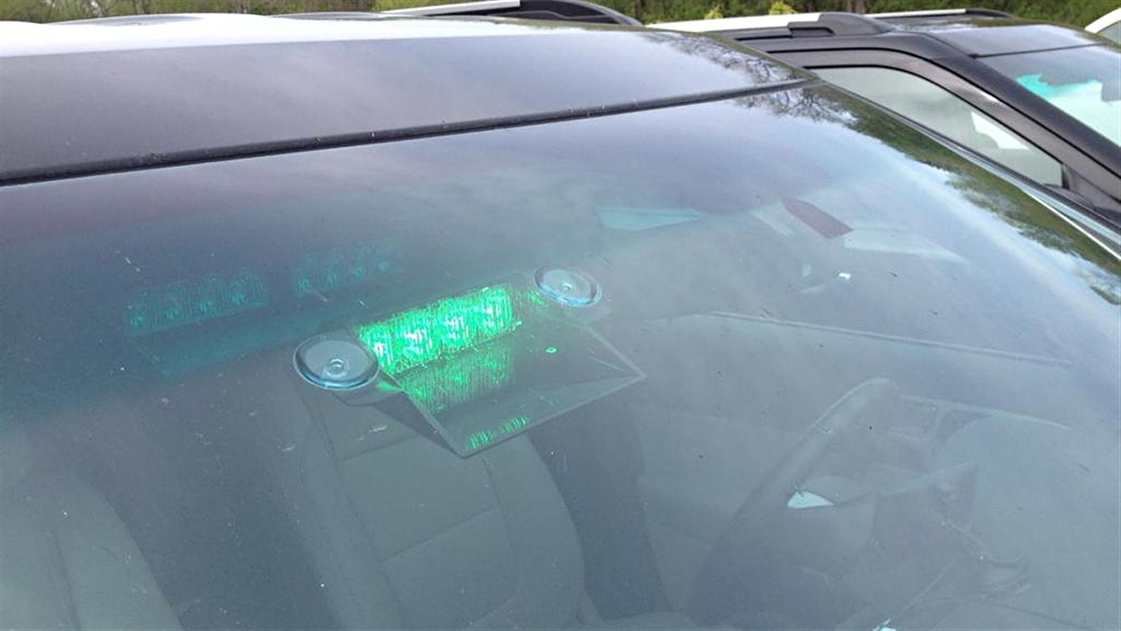 Un Feu Vert Qui Clignote Dans Votre Retroviseur C Est Un Pompier Volontaire Qui Veut Depasser Radio Canada Ca