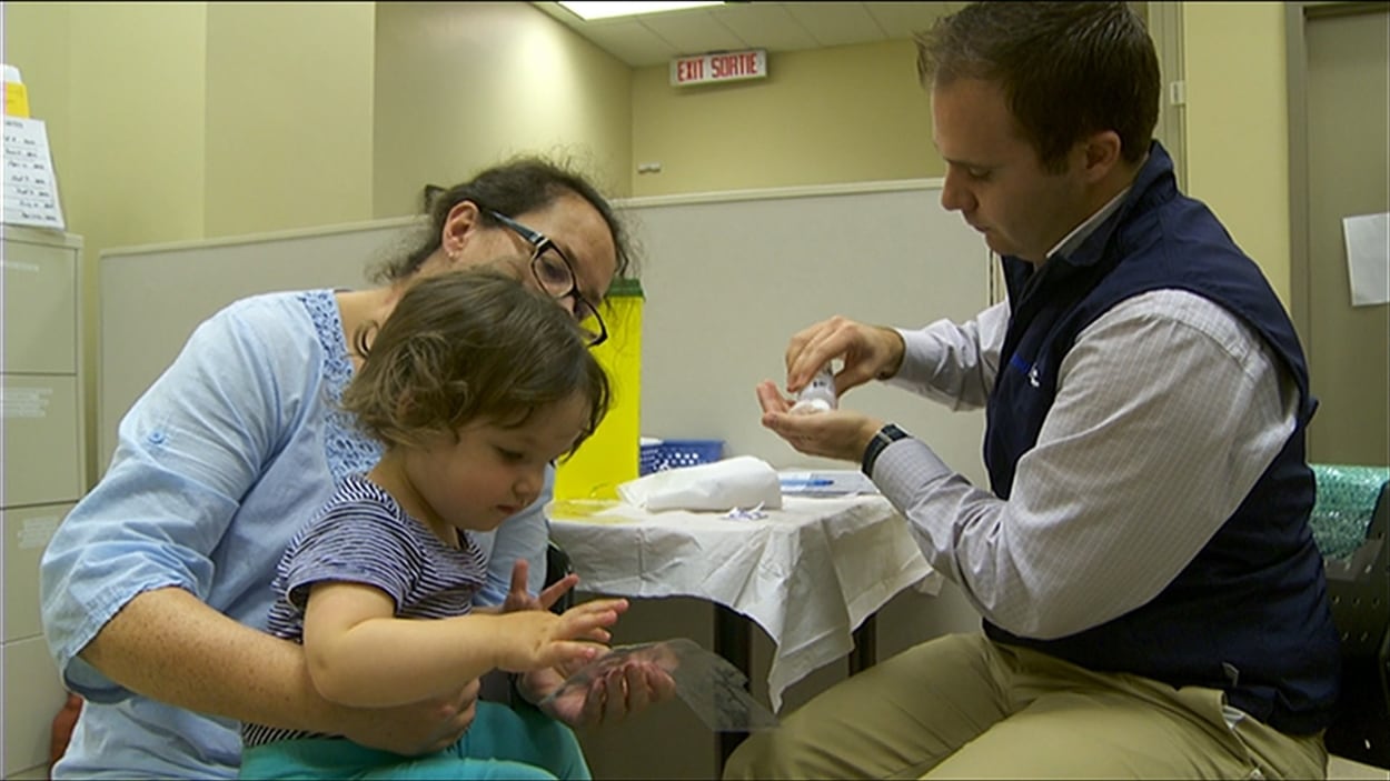 Enfant dans une clinique.