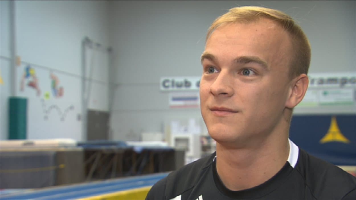 Vincent Lavoie, acrobate pour le Cirque du Soleil, lors de son passage à Drummondville en mai 2015.