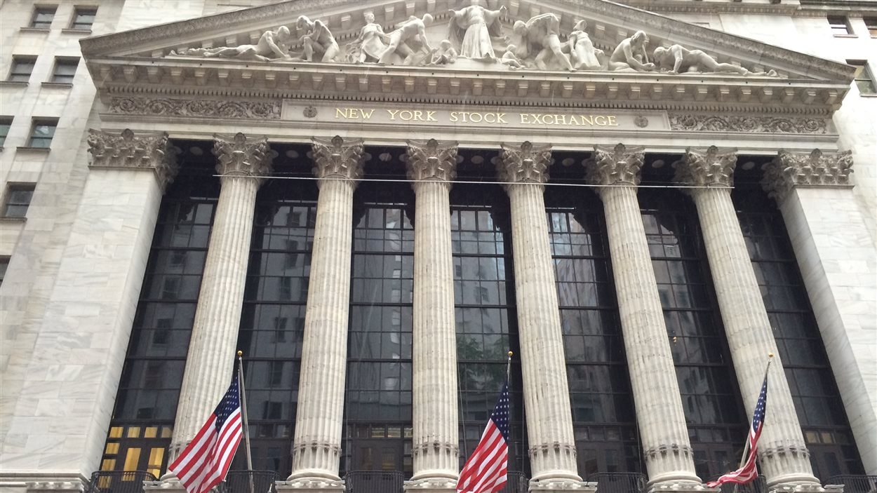 New York Stock Exchange resumes after major blackout