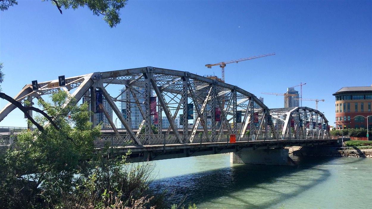 Photo du pont Langevin à Calgary.